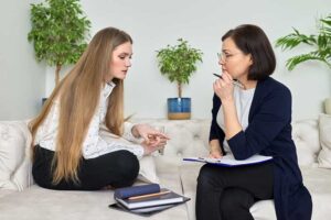 therapist and client discuss starting a dialectical behavior therapy program